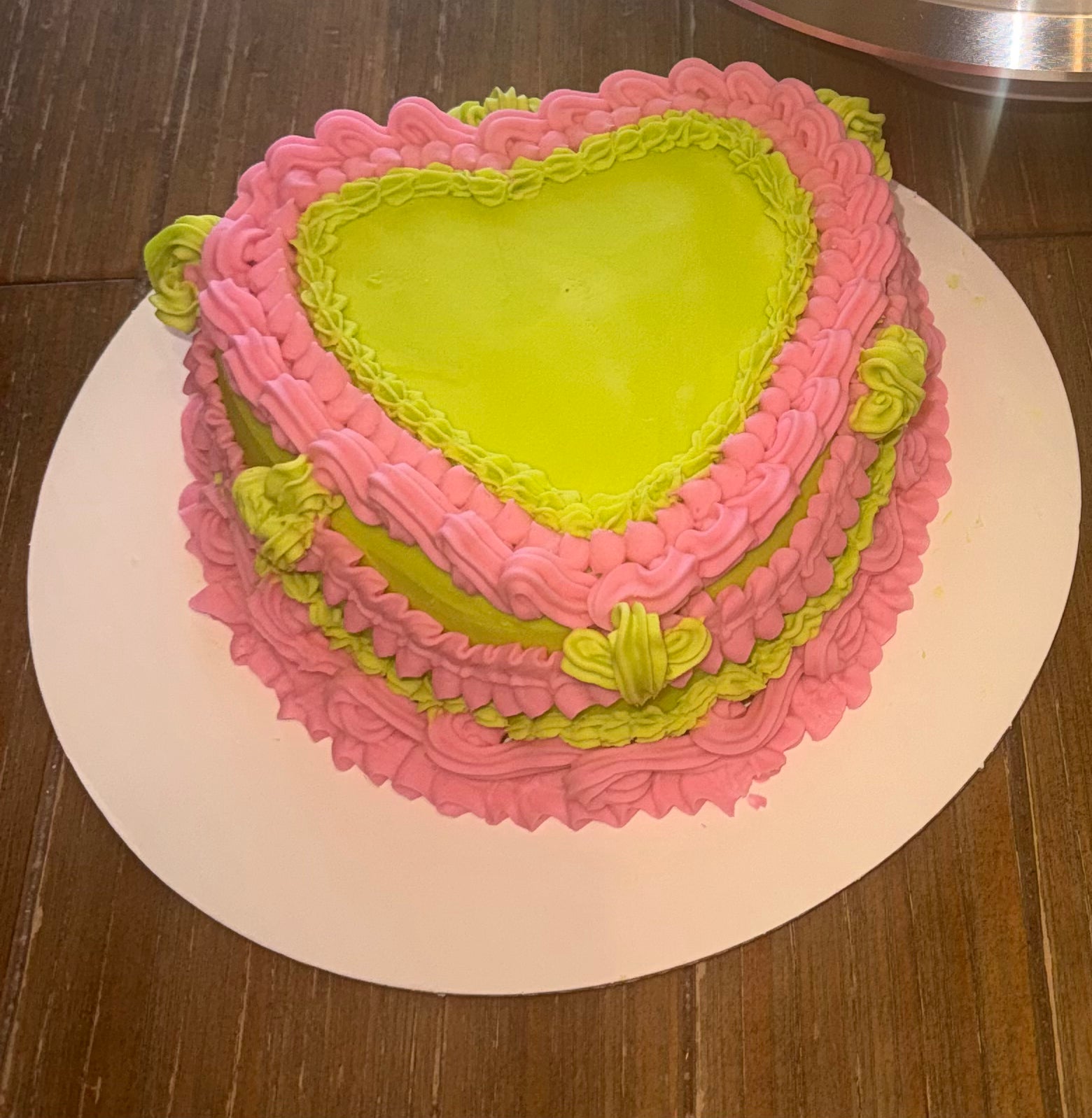 6 Inch Vanilla 2 Layer Cake